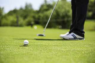 Golfspieler auf dem Golfplatz
